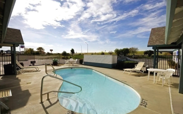 Americas Best Value Inn Dunnigan