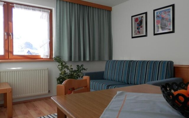 Collina Hotel Garni