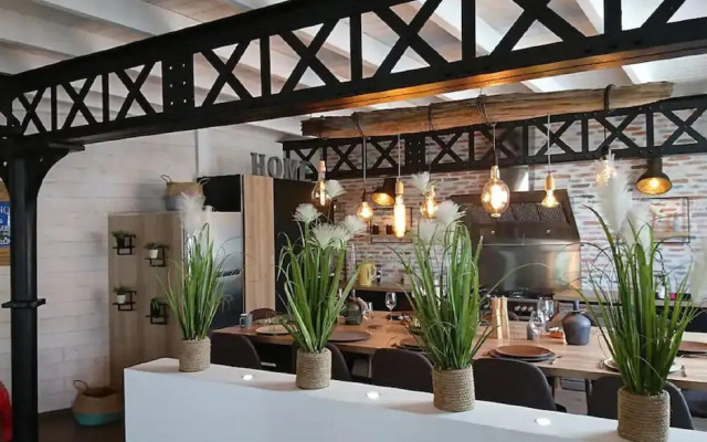 Majestic Villa in Nuaille-d'aunis With Sauna