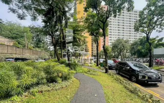 RedLiving Apartemen Kebagusan City - Niki Room