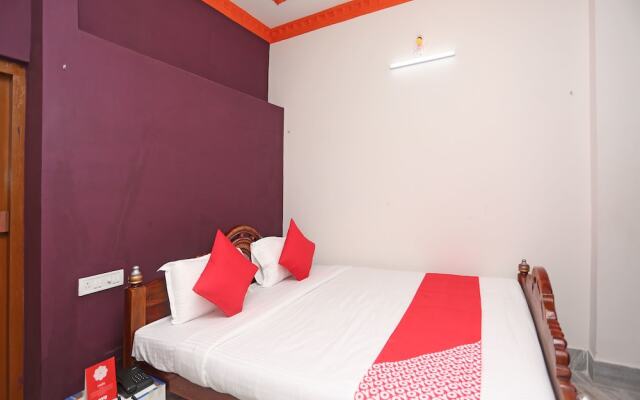 OYO 15261 Unik Beach Hotel