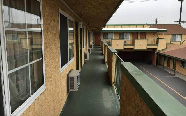 Starlite Motel