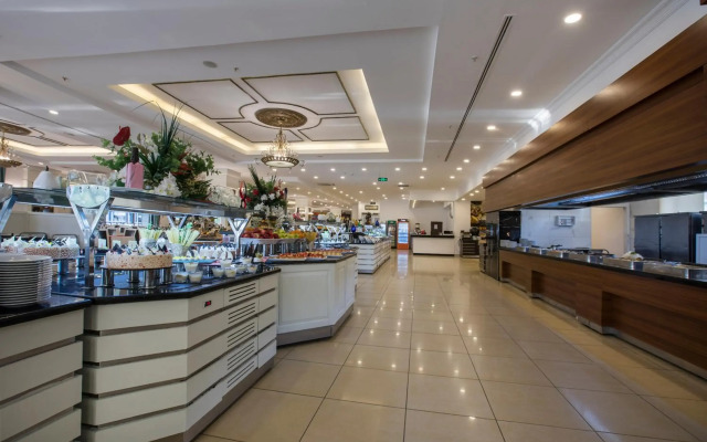 Meridia Beach Hotel