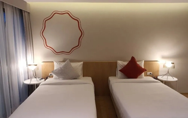 Platinum Hotel