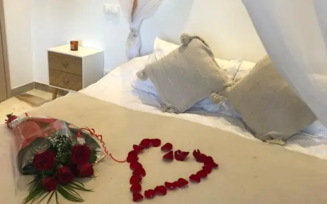 Studio la Boheme Jacuzzi Et Terrasse Vu Sur Pic Saint Loup (Adults Only)