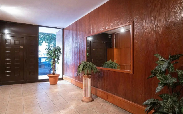 Wonderful Central Athens 2 Bedroom 2 Bath Sleeps 8