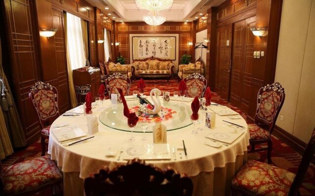Huafeng Hotel
