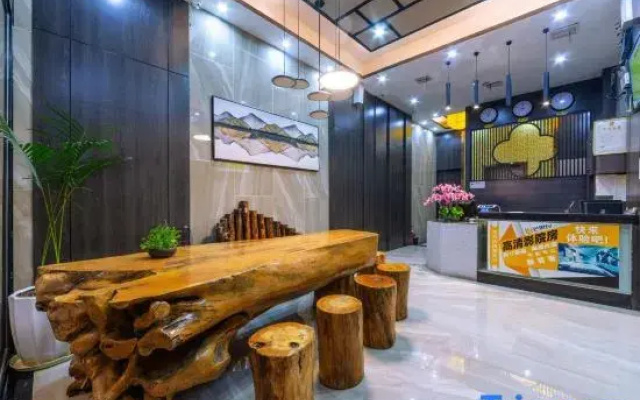 Yuejing Hotel (Yueyang Tower Scenic Area Branch)