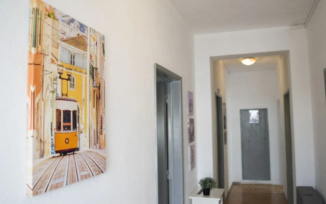 Oriente DNA Studios & Rooms