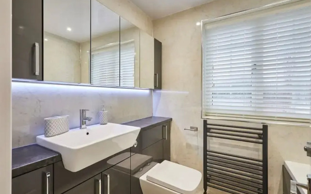 Host Stay Violet s View
