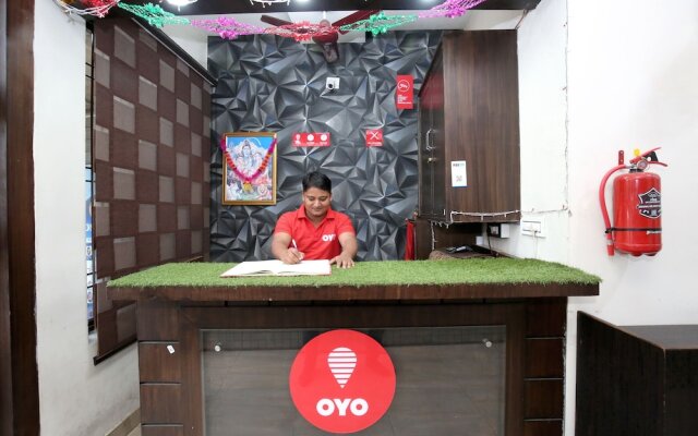 OYO 10070 Hotel Satkar Regency