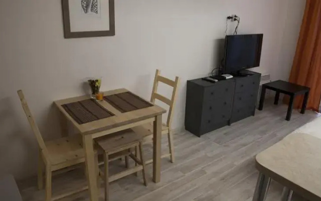 Cozy Microloft (2nd fl)
