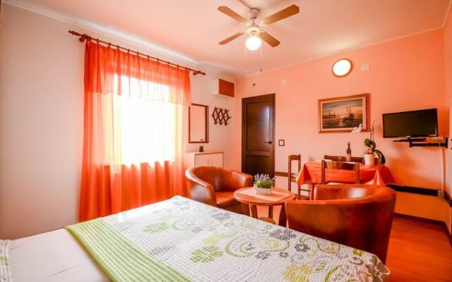 Apartments Zrinka