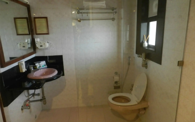 The Emerald Hotel & Executive Apartments