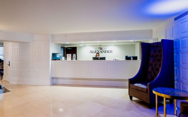 Alexander Hotel