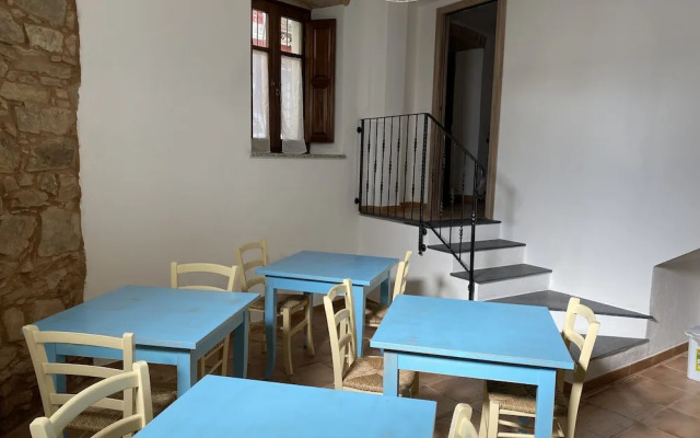 Sui Tetti Di Iglesias