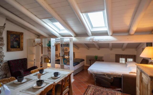 S. Trinità 18, Suites & Rooms