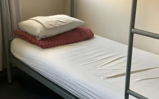 790 on George Backpackers