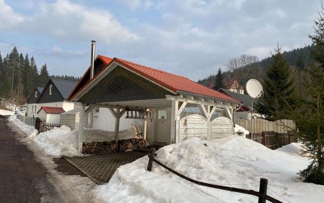 Detached Holiday Home With Fenced Garden