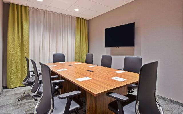 Hampton Inn & Suites North Huntingdon-Irwin