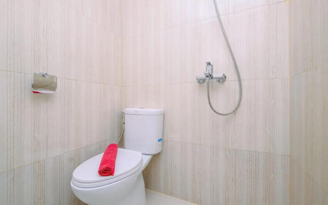 Cozy 1BR at Sentul Tower Apartment