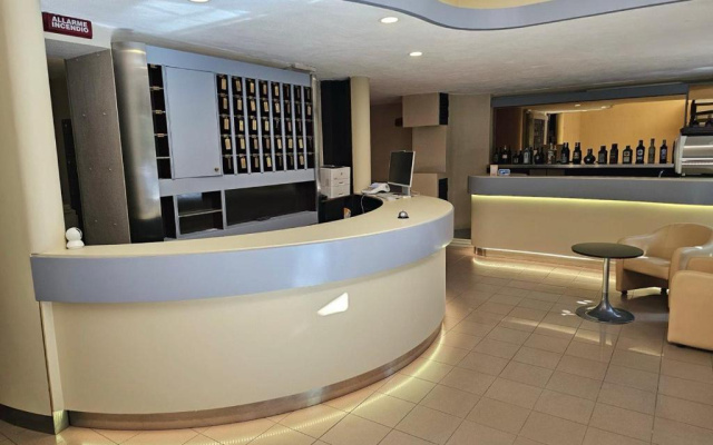 Hotel Corona