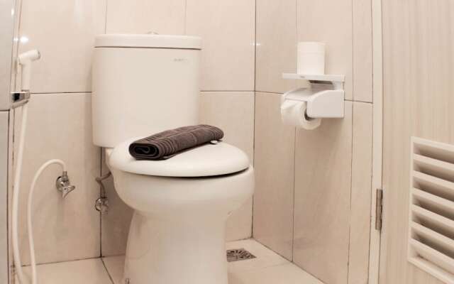 Warm And Cozy Studio At Grand Kamala Lagoon Apartment