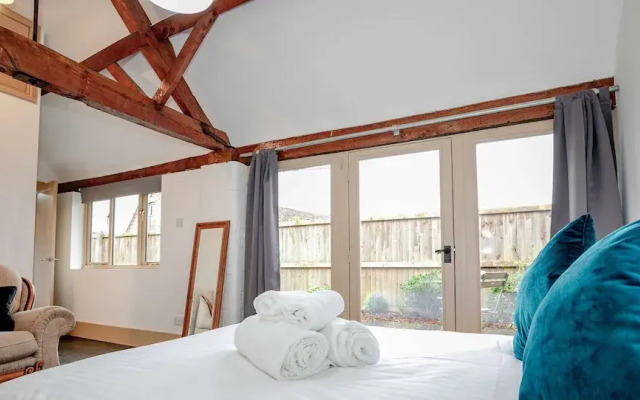 Host Stay Snodsbury Barn