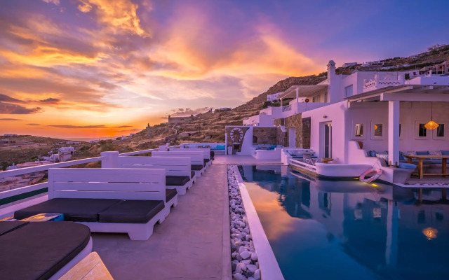 Flaskos Suites