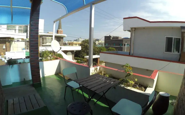 Gangneung Station Guesthouse