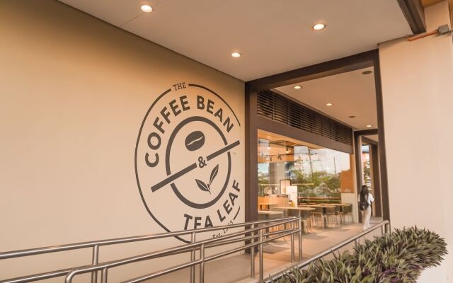 Elegant 2 Bedroom Unit Avida27