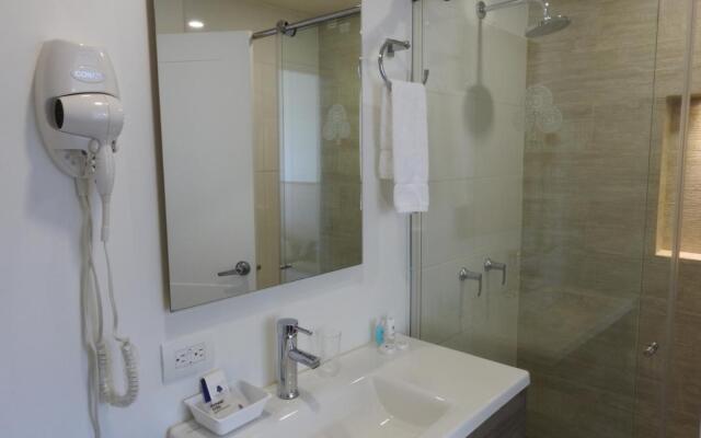 Park V Hotel & Suites