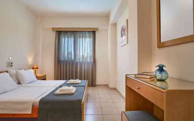 Veronica Hotel
