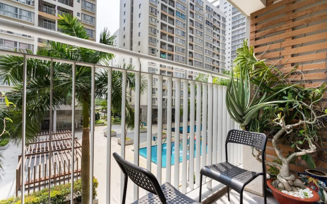 Scenic Valley By Dhome