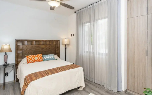 4BR Oasis with Pool & Gym at Nueva Escondida