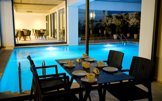 Lescure Business Hôtel and SPA