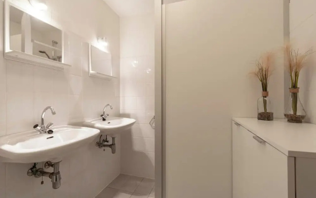 Lovely Apartment With Patio