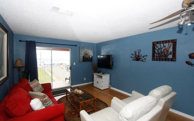Tradewinds Condominiums #33 by Destin Getaways