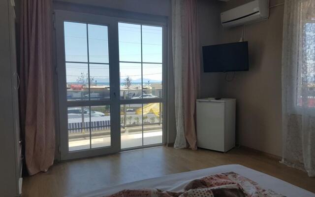 Midilli Otel Sarimsakli