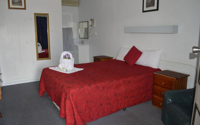 Charters Towers Motel