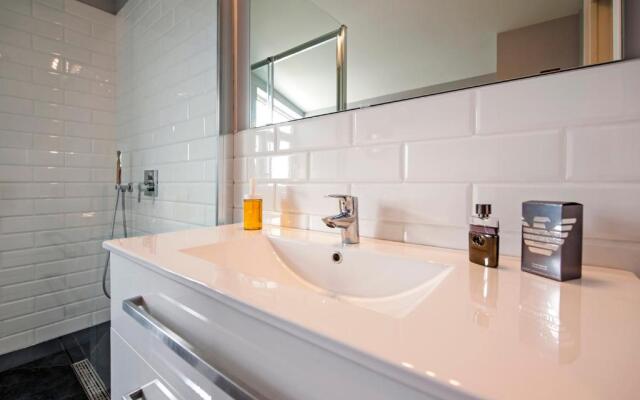Lakovich Sea View Apartments