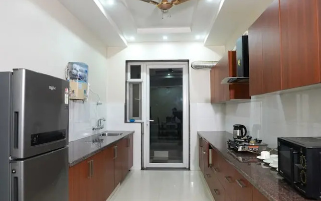 Lime Tree Apartments Artemis 2