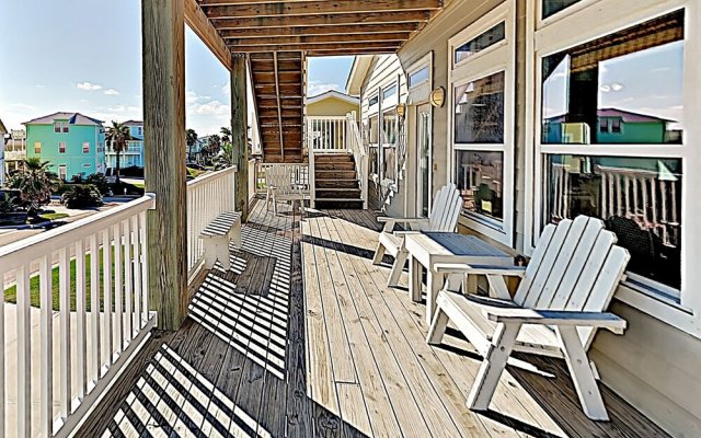 New Listing! Coastal Haven W/ Observation Deck 3 Bedroom Home