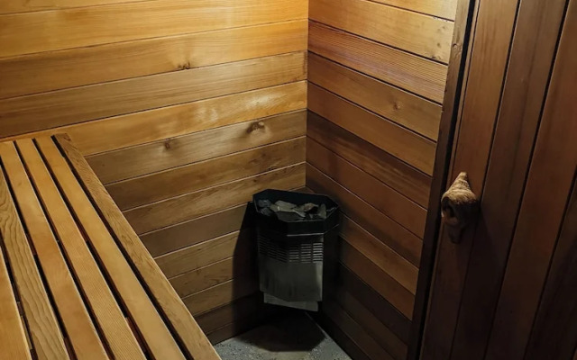 Tofino Oceanfront Hotel Suite 3