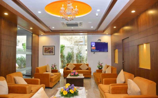 Triguna Clarks Inn