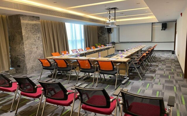Hampton by Hilton Shenzhen Pingshan Station