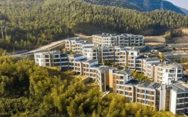 Anji Mujing Light Luxury Holiday Apartment