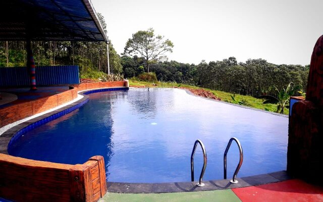 Royal Caravan Hotel Trawas