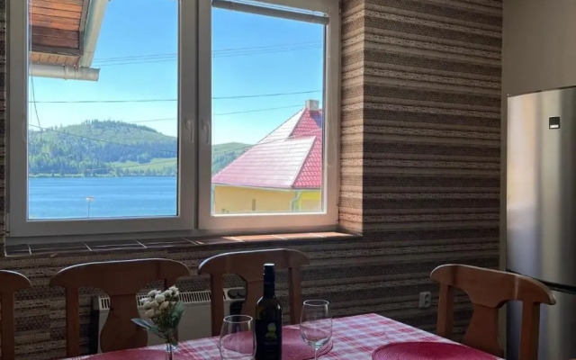 Dedinky Lakeview Cottage
