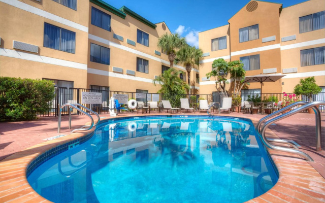 Courtyard by Marriott McAllen Airport